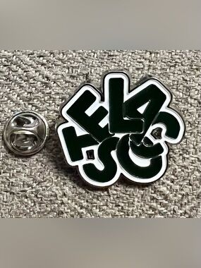 Lacoste clothes clip
